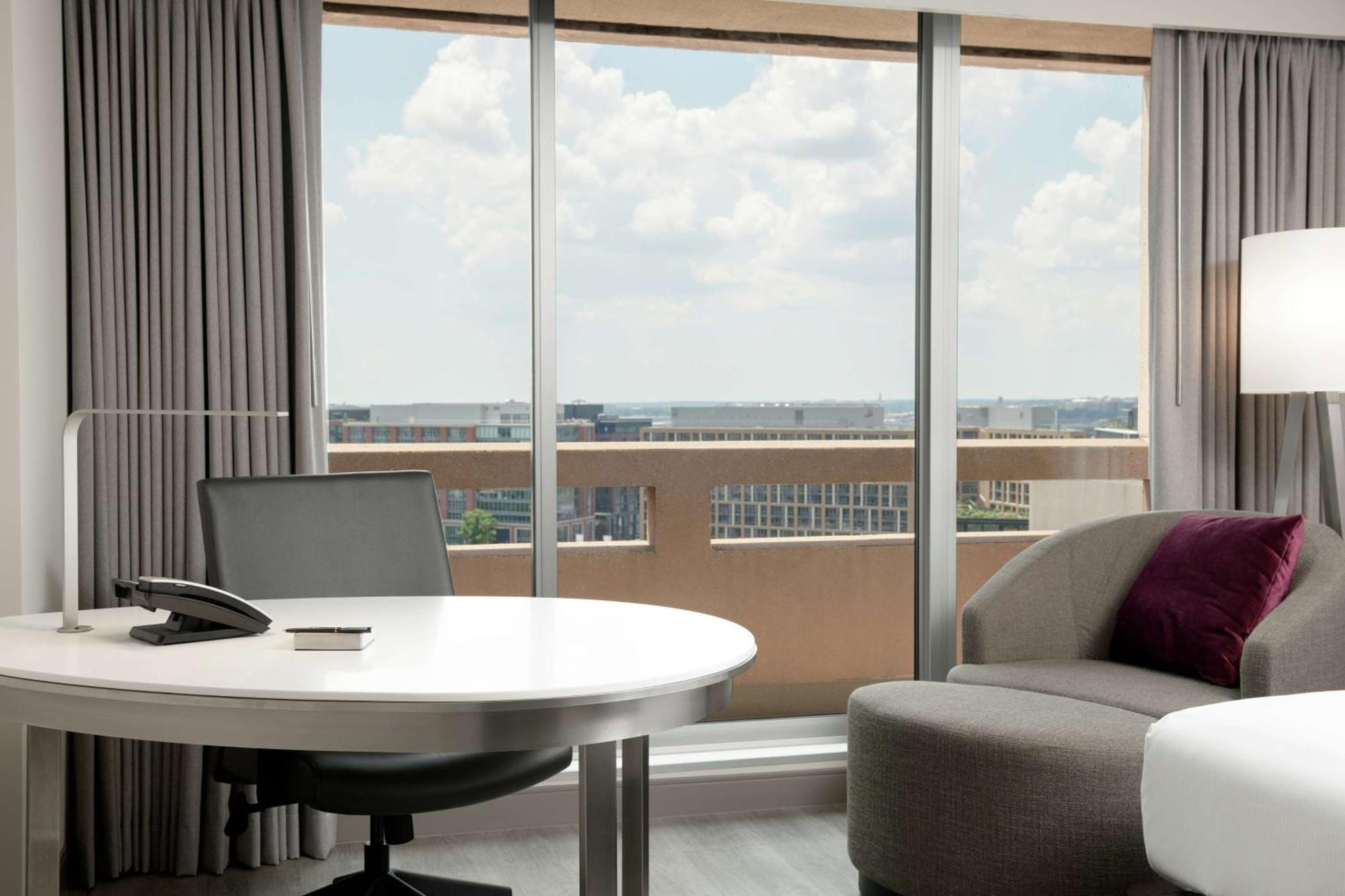 Hilton Dc National Mall The Wharf